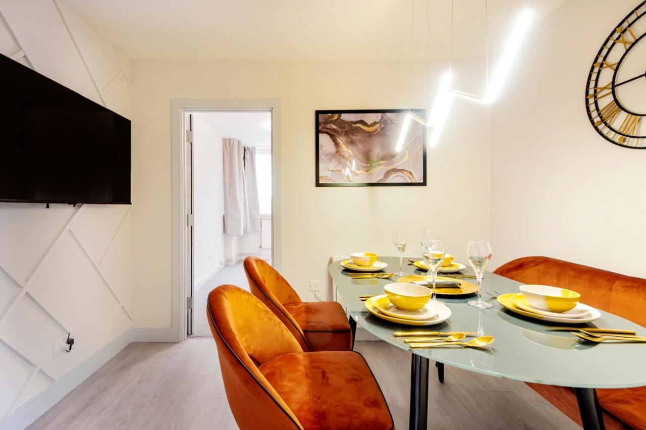 Lovely 4 Bedroom Flat In Wandsworth- London Exteriör bild