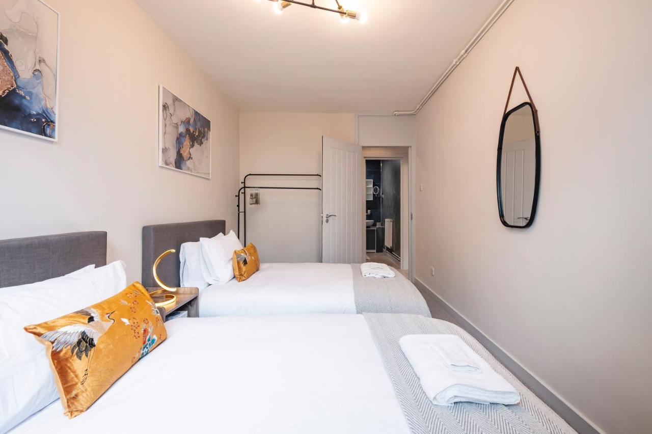 Lovely 4 Bedroom Flat In Wandsworth- London Exteriör bild