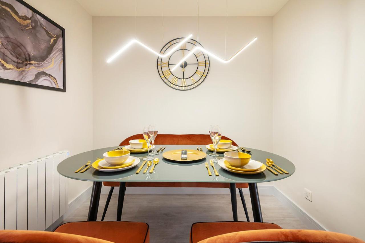 Lovely 4 Bedroom Flat In Wandsworth- London Exteriör bild