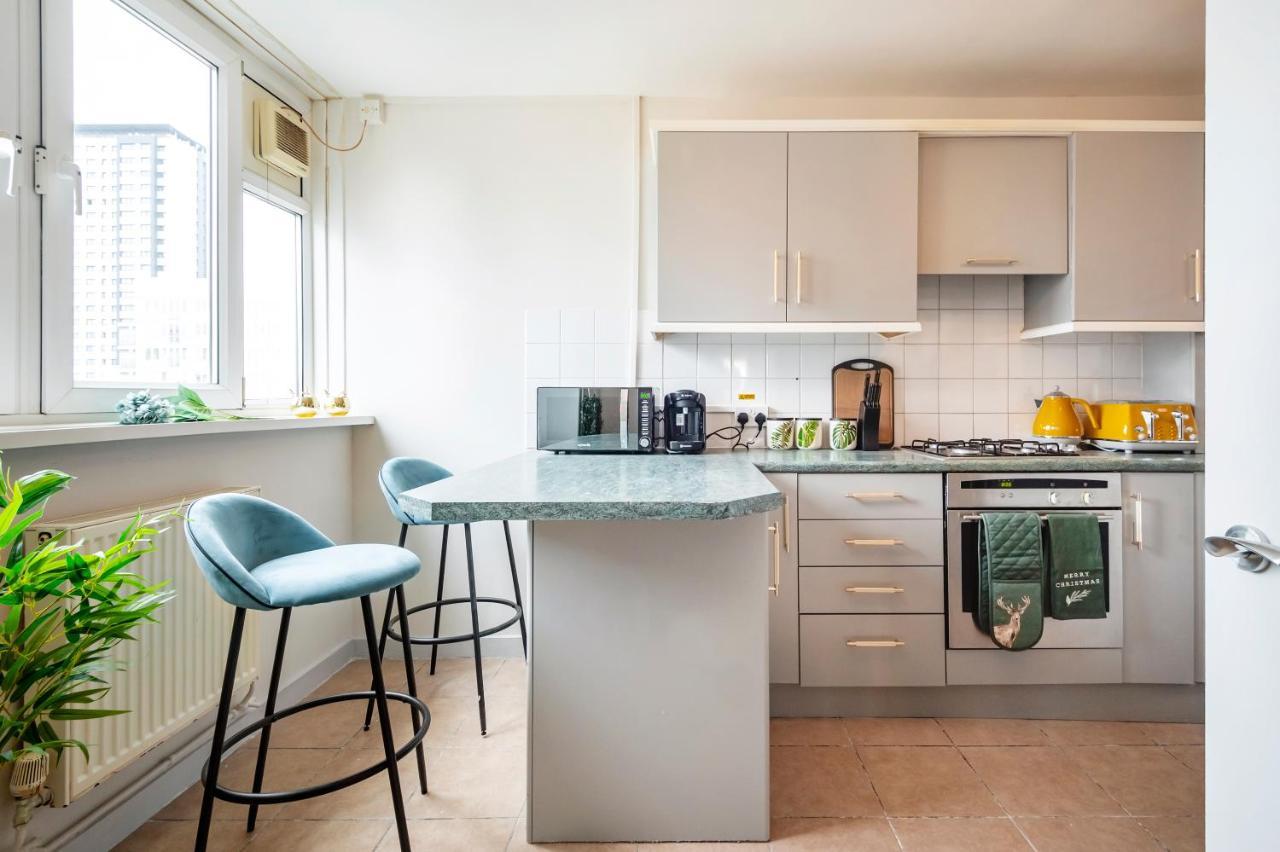 Lovely 4 Bedroom Flat In Wandsworth- London Exteriör bild