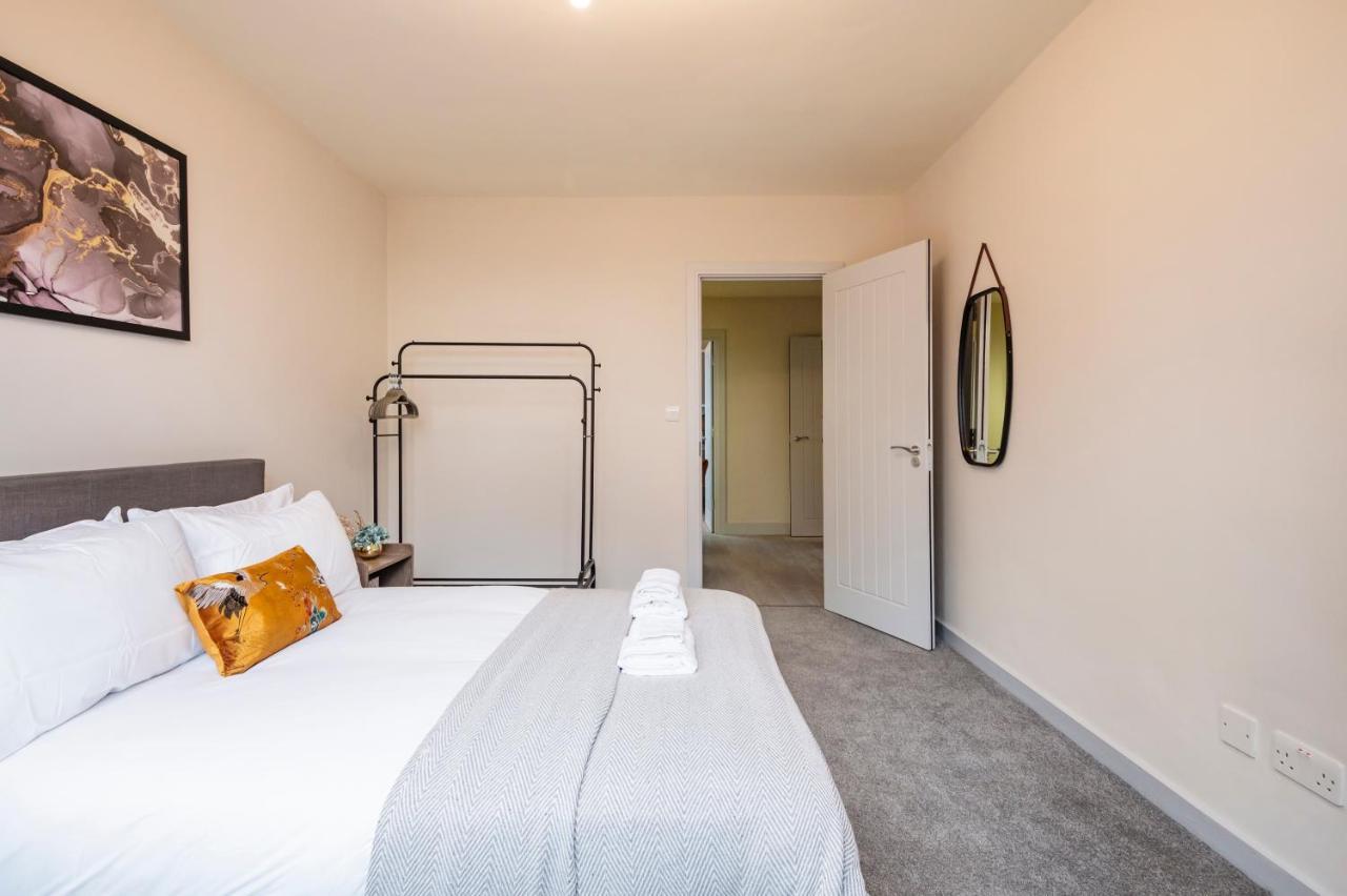 Lovely 4 Bedroom Flat In Wandsworth- London Exteriör bild